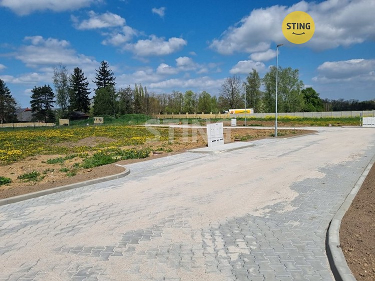 Prodej stavebního pozemku 1 031 m² - foto 1