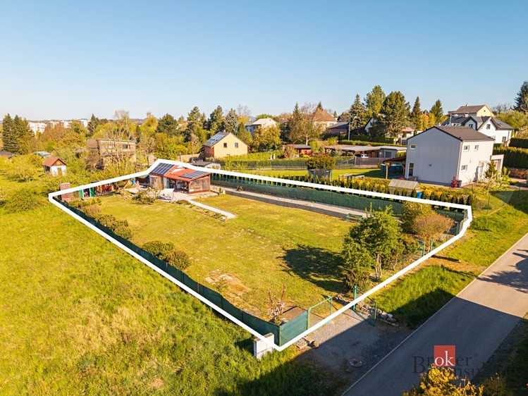 Prodej stavebního pozemku 1 271 m² - foto 2
