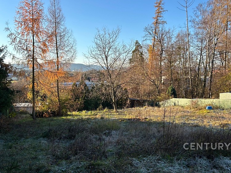 Prodej stavebního pozemku 1 738 m² - foto 2