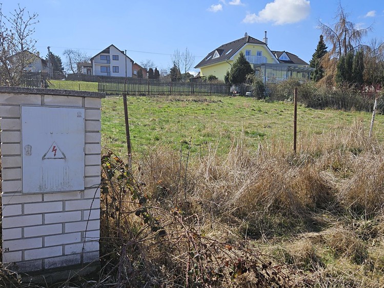 Prodej stavebního pozemku 800 m² - foto 4