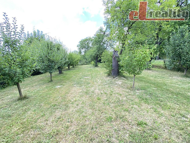 Prodej stavebního pozemku 720 m² - foto 2