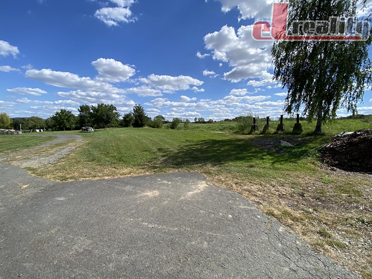 Prodej stavebního pozemku 1 297 m² - foto 4