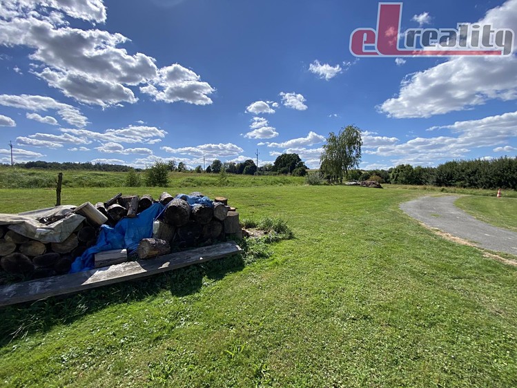 Prodej stavebního pozemku 1 297 m² - foto 2
