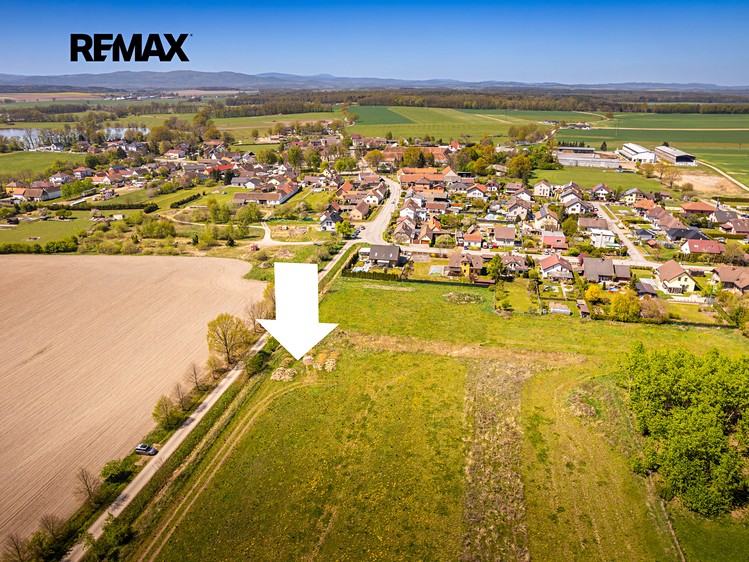 Prodej stavebního pozemku 801 m² - foto 2