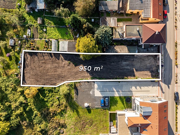 Prodej stavebního pozemku 950 m² - foto 4