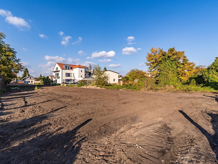 Prodej stavebního pozemku 950 m² - foto 8