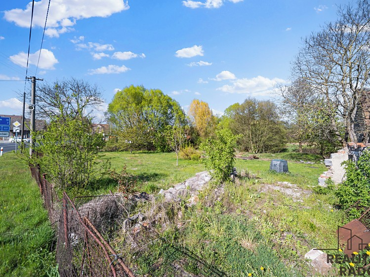 Prodej stavebního pozemku 893 m² - foto 4