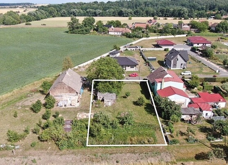Prodej stavebního pozemku 813 m² - foto 2