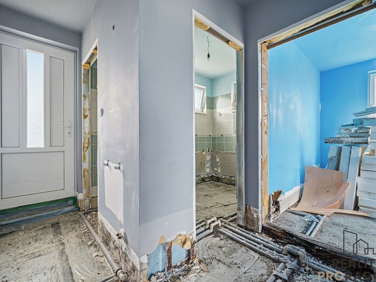 Prodej stavebního pozemku 711 m² - foto 4