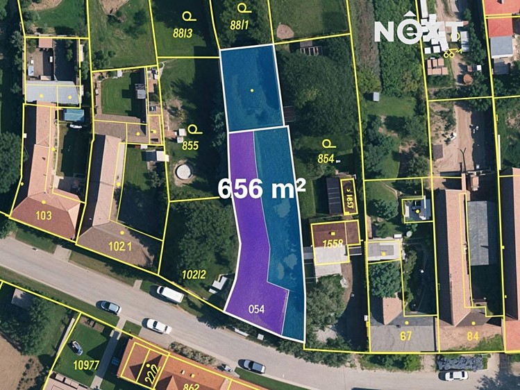 Prodej stavebního pozemku 656 m² - foto 1