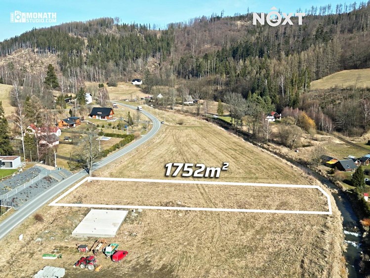Prodej stavebního pozemku 1 752 m² - foto 2