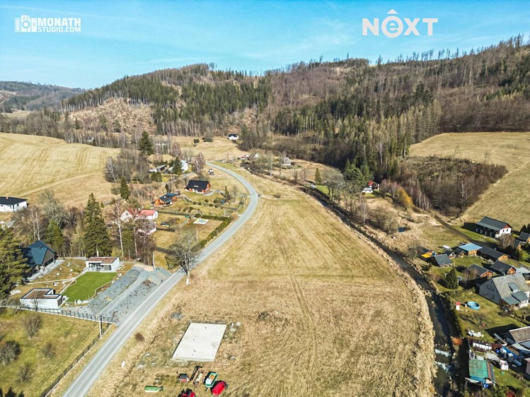 Prodej stavebního pozemku 1 752 m² - foto 4