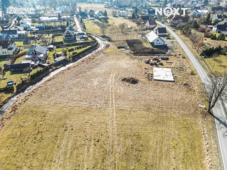 Prodej stavebního pozemku 1 752 m² - foto 6