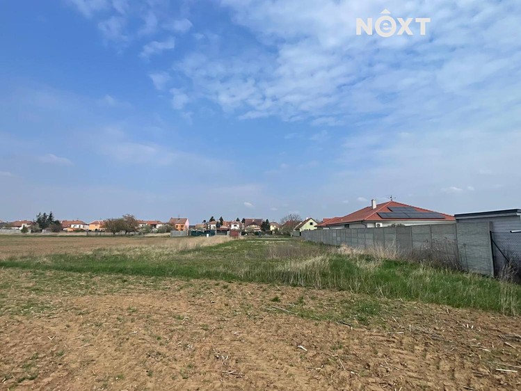 Prodej stavebního pozemku 1 840 m² - foto 8