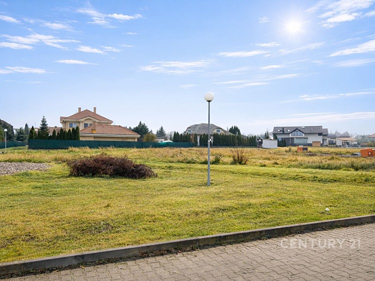 Prodej stavebního pozemku 1 707 m² - foto 5
