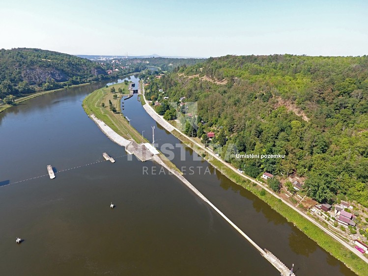 Prodej  stavebního pozemku 696 m² - foto 5
