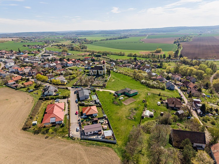 Prodej stavebního pozemku 4 500 m² - foto 6