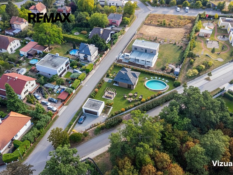 Prodej stavebního pozemku 1 380 m² - foto 4