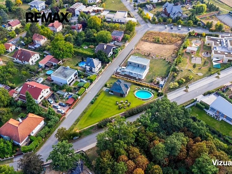 Prodej stavebního pozemku 1 380 m² - foto 7