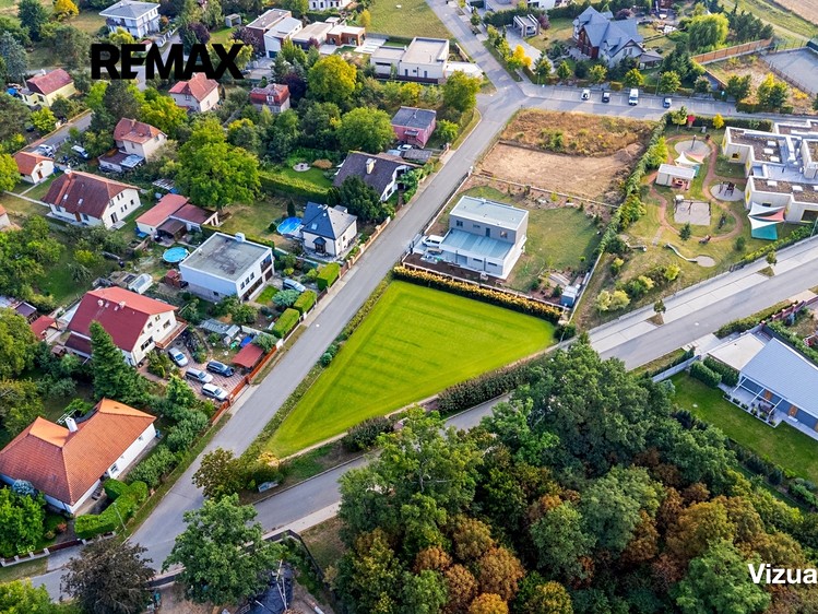 Prodej stavebního pozemku 1 380 m² - foto 5