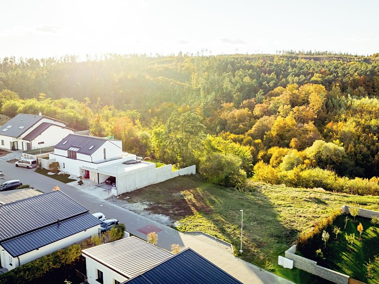 Prodej stavebního pozemku 1 324 m² - foto 5