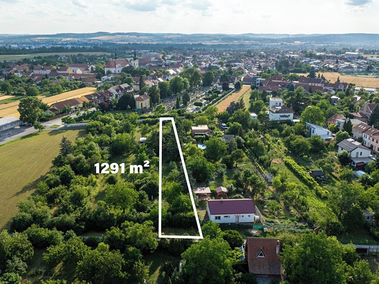 Prodej stavebního pozemku 1 291 m² - foto 1