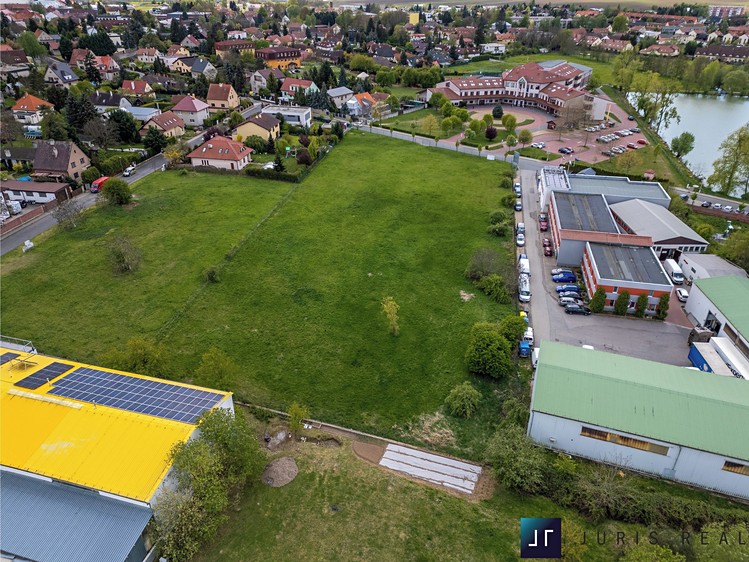 Prodej stavebního pozemku 702 m² - foto 8