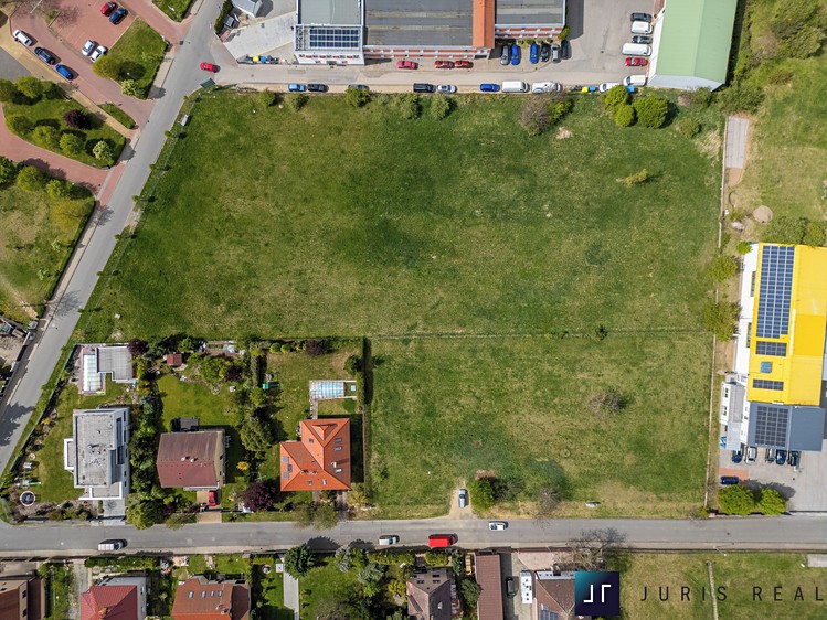 Prodej stavebního pozemku 702 m² - foto 6