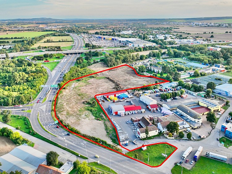 Prodej komerčního pozemku 35 094 m² - foto 1