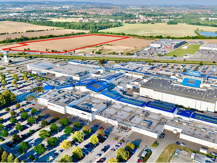 Prodej komerčního pozemku 80 000 m² - foto 2