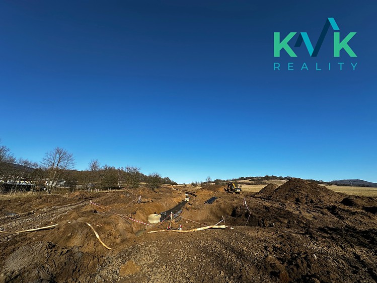Prodej stavebního pozemku 1 124 m² - foto 5