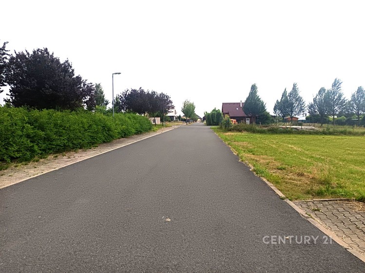 Prodej  stavebního pozemku 1 237 m² - foto 5