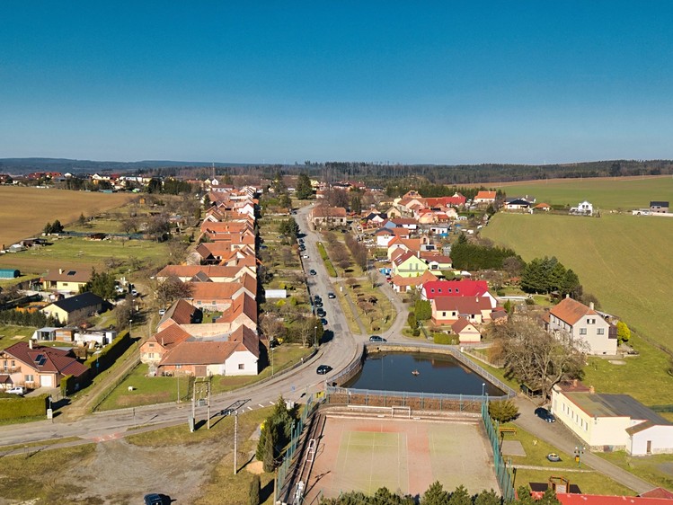 Prodej stavebního pozemku 1 150 m² - foto 3