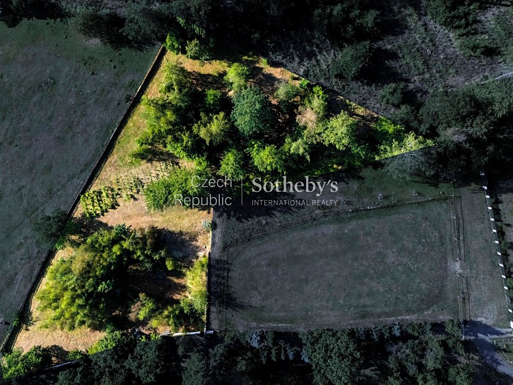 Prodej stavebního pozemku 5 138 m² - foto 3