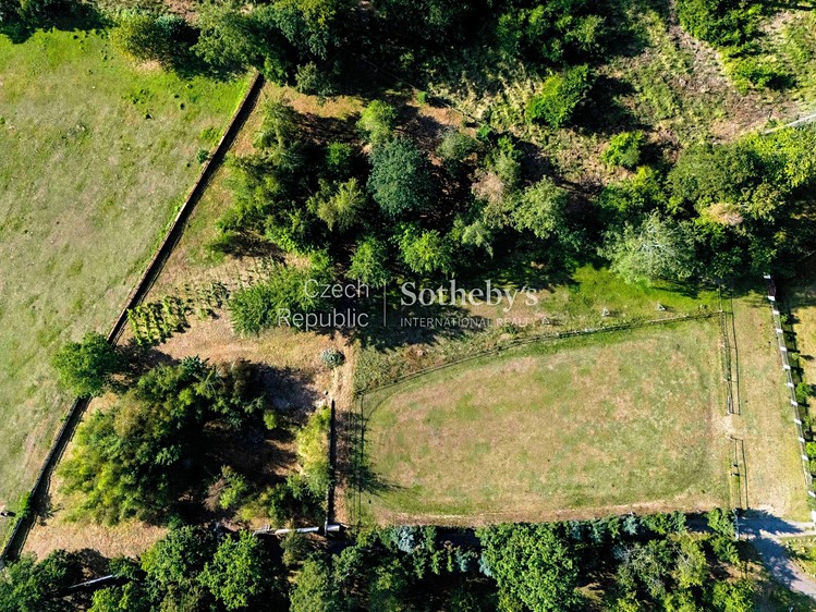 Prodej stavebního pozemku 5 138 m² - foto 2