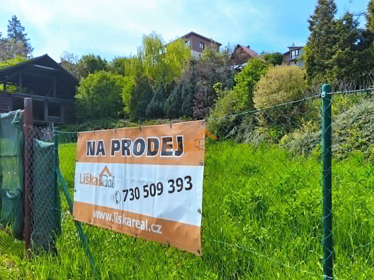 Prodej  stavebního pozemku 1 710 m² - foto 6