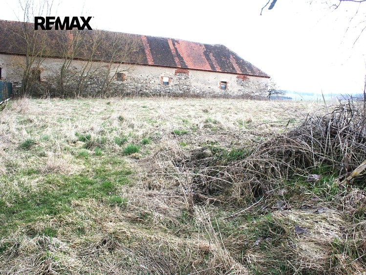 Prodej stavebního pozemku 1 020 m² - foto 8
