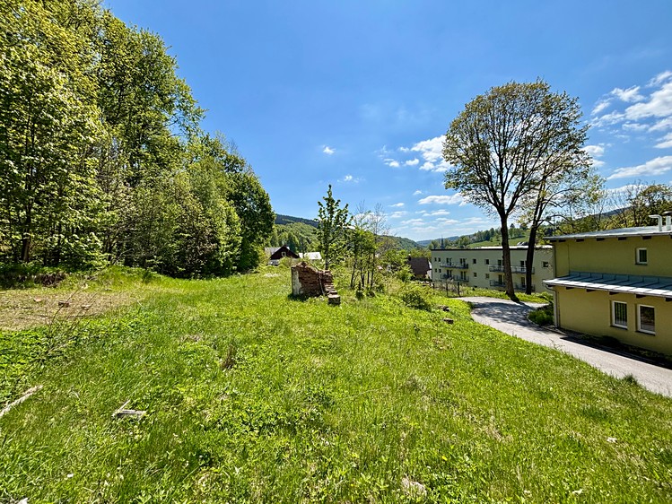 Prodej stavebního pozemku 2 475 m² - foto 2