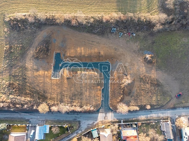 Prodej stavebního pozemku 862 m² - foto 8