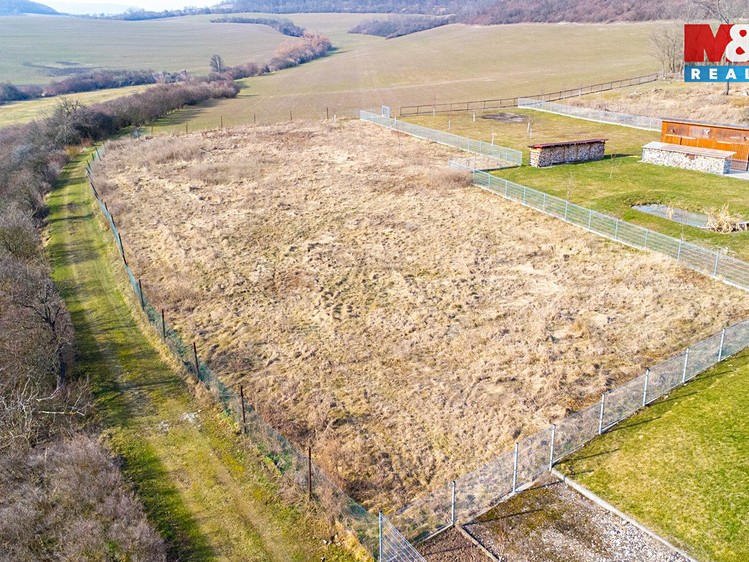 Prodej stavebního pozemku 1 081 m² - foto 2