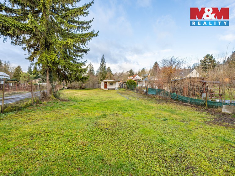 Prodej  stavebního pozemku 702 m² - foto 8