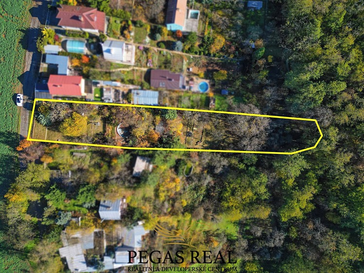 Prodej stavebního pozemku 1 841 m² - foto 2