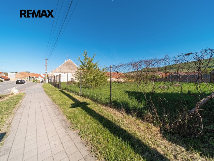Prodej komerčního pozemku 1 501 m² - foto 4