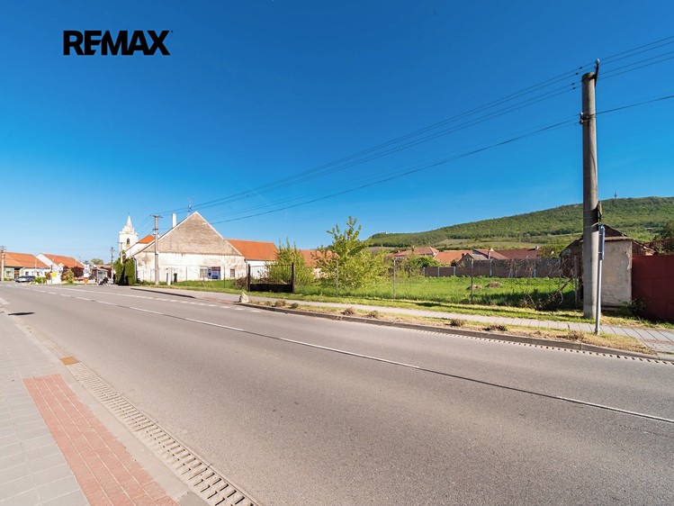 Prodej komerčního pozemku 1 501 m² - foto 3