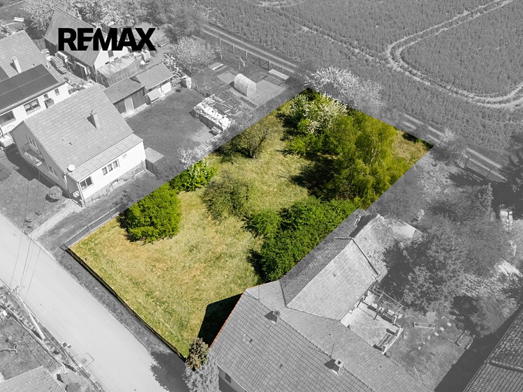 Prodej stavebního pozemku 786 m² - foto 8