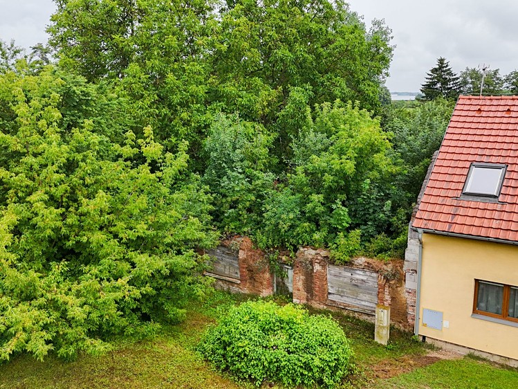 Prodej stavebního pozemku 298 m² - foto 2