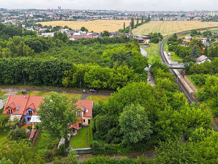 Prodej stavebního pozemku 298 m² - foto 7