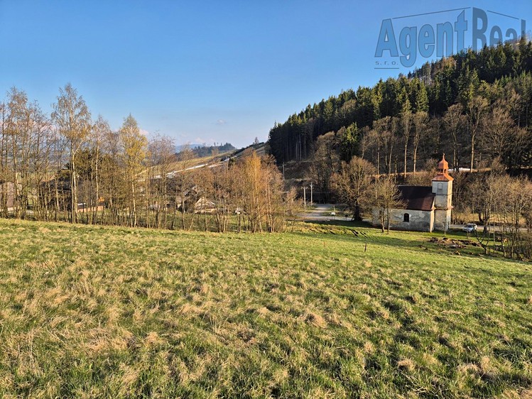 Prodej stavebního pozemku 697 m² - foto 2
