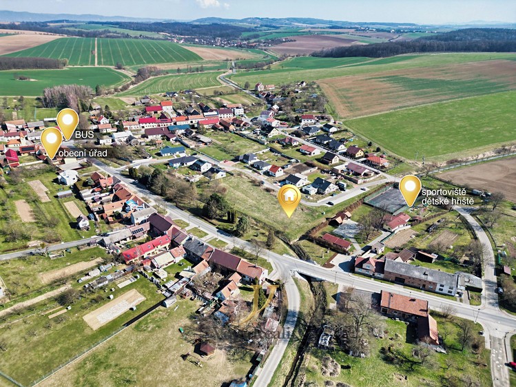 Prodej stavebního pozemku 1 376 m² - foto 4
