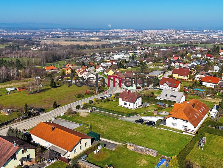 Prodej stavebního pozemku 1 253 m² - foto 4